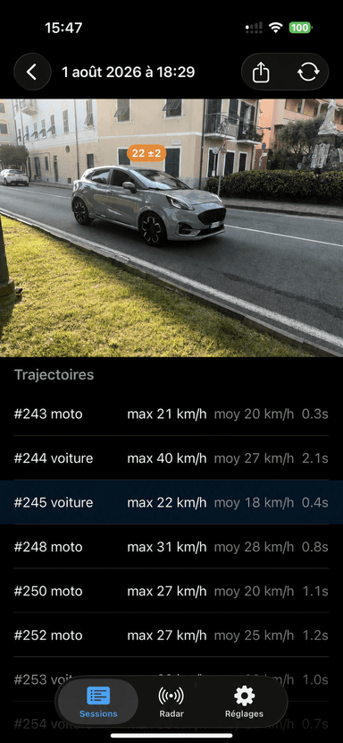 RadarDjin replay screen with vehicle speed overlay and trajectory list